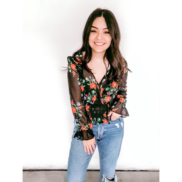 Charlotte Floral Top - Picture 4 of 5